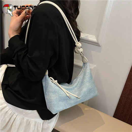 Woodpecker's popular bag for women this year 2025 super hot new fashion denim shoulder bag casual versatile dumpling crossbody bag black