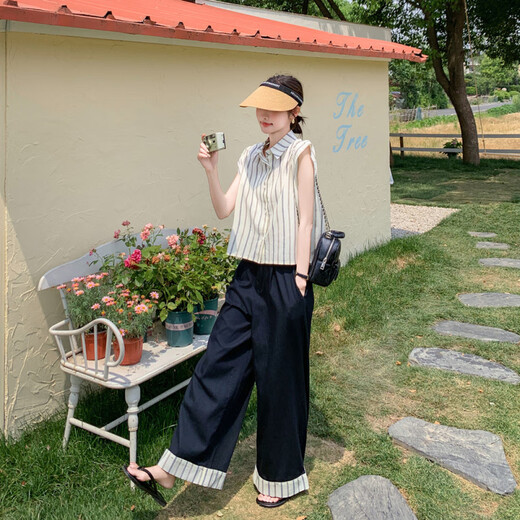 La frígida de La Chapelle y la camisa a rayas cocidas con luz 2025 Summer Nuevo traje de pantalones de pierna ancha para mujeres set de dos piezas de verano y de moda (recomendado 105 Jin [Jin equivale a 0.5 kg])