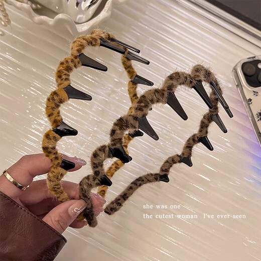 Add sweet and cool leopard print toothed wavy hair hoop for women's autumn hair roots with fluffy artifacts. Face wash, hair pressure, non-slip headband, hairpin headband, yellow + brown leopard print headband, one each