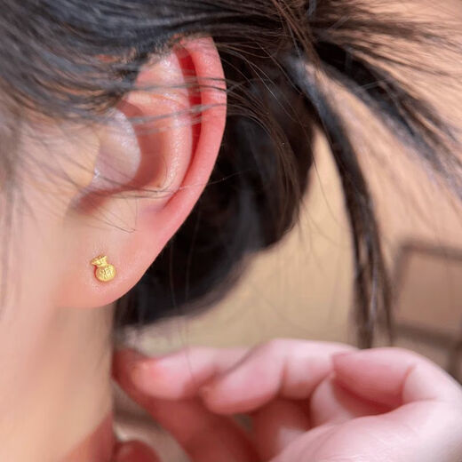 KZD Old Phoenix Full of Blessings Earrings for Women Versatile Niche Gentle Temperament Earrings Earrings Pair of Golden Wealth Characters