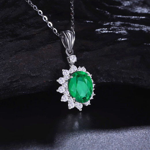 HEEKAIYI Emerald Necklace for Women 18k Gold Diamond Pendant Chinese Valentine's Day Birthday Gift for Wife and Girlfriend Selected 1.05 carat/Zambia/Certificate