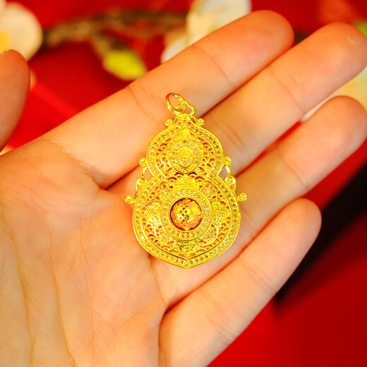 Dewey Fanzu gold-plated silver 999 Fulu Calabash filament hollow diamond pendant, Chinese style classic versatile sweater chain pendant Fulu Calabash filament hollow diamond pendant gold-plated silver (0.6)