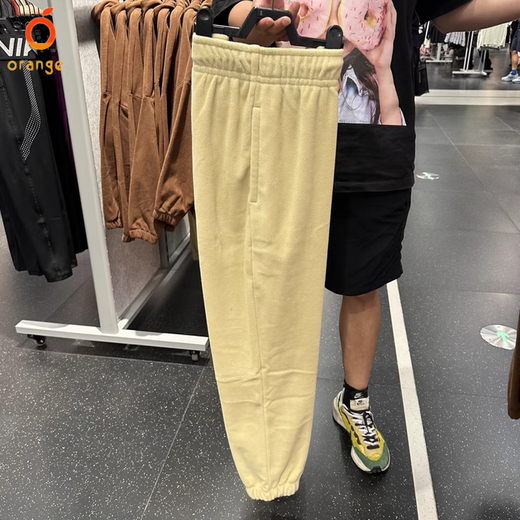 Nike (Nike) Hosen Frauenhose 2025 Frühling Neue Sporthose Fleece warmes Freizeithosen Windprofessionelle lose Hoodies HQ4877-783 Team Gold Fleece L.