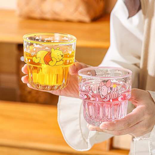 Disney Winnie the Pooh glass high-value wine glass juice milk coffee cup cute home transparent cup gift Winnie the Pooh vertical pattern double section cup single 250ml