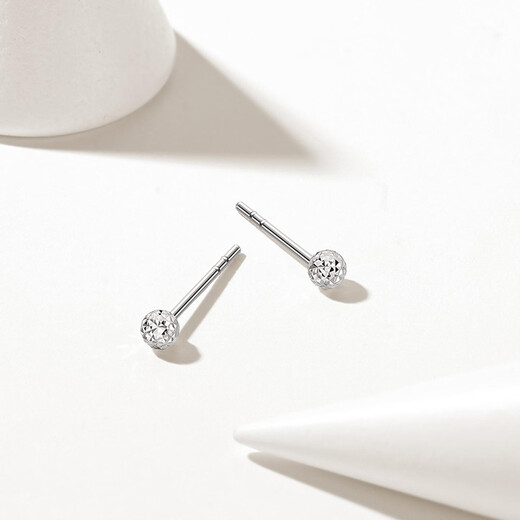 Trendy Acer platinum earrings for women, platinum earrings, fashionable commuting, birthday gift for girlfriend, priced at 100 yuan, 0.65g, one pair, silicone ear plugs included