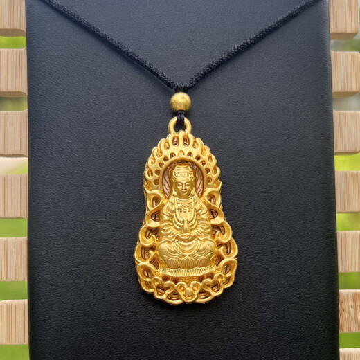 Qian Sheng Yuan Lao Phoenix 999 South Africa Sikkim Flame Guanyin Pendant Imitation 18K Gold Men and Women Model Guan Gong Necklace Pendant Long-lasting Flame Maitreya Buddha Pendant Free Black Lao Fengxiang Quality