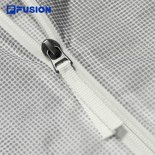 FILA FUSION斐乐潮牌梭织外套男2025秋新款休闲宽松连帽防晒上衣 云白色-WT L 175/96A/L