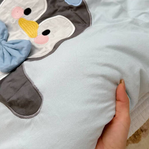 Tiger à trois avril mignon Disney Donald Duck Mickey Baby Quilt Couverture simple Classe A-Classe Super Soft Pure Coton Tricot Tricoted Children's Baby Quilt Cover Q-Version Blue Elephant Style Free Figet Figet Figet (Couper Couverture 200 * 230cm) 12015