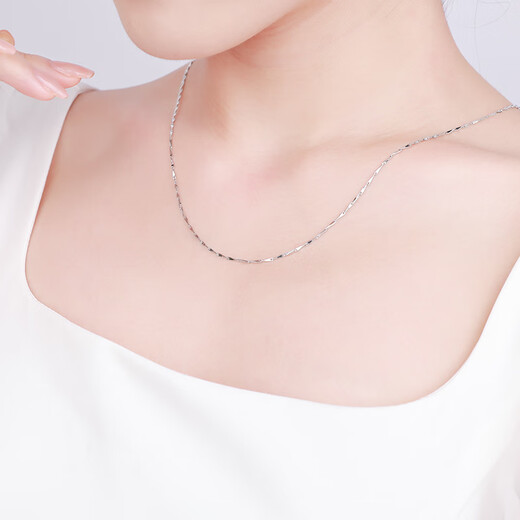 China Gold (CHINA GOLD) PT950M buckle melon seed platinum necklace plain chain as a birthday gift for girlfriend and wife M buckle melon seed chain (approximately 4.8g)