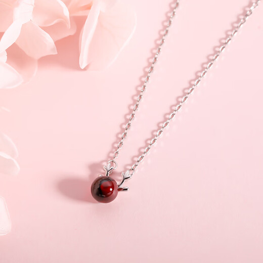 Old Temple 925 Sterling Silver todo el camino con su collar Collar astas de granate para mujeres Collarbone Chain Chain Pendse Tema de Navidad Regalo 925 Collar de asta de granate de plata