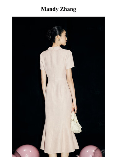 Mandy Zhang'golden Ratio Ligne de princesse en forme de mince petite robe de queue de poisson parfumée pour la robe d'été pour femmes poudre de fleur de cerisier (streamer amovible) L