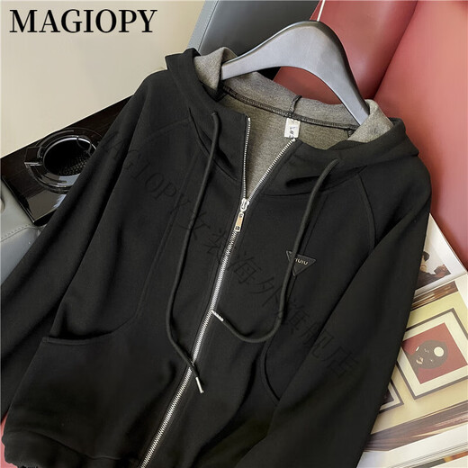 Magiopy International Luxury High-end Brand Spring 2025 Новая европейская станция Черная повседневная спортивная набор женских модных возрастов, снижающий черные двухсекционные наборы (100Jin [Jin равняется 0,5 кг])