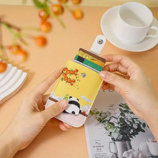 Ultra-dünner Auszug Taschen Multi-Card-Karten-Beutel-ID-ID-Karte Bankkarte tragbare kleine Teleskopkartenhalter-Karten-Clip-Katze viel Glück