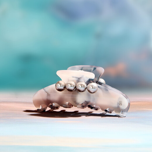 ALEXANDRE DE PARIS Christmas gift 2025 autumn and winter new colorful series jade beads large gripper imitation pearl shark clip G gray