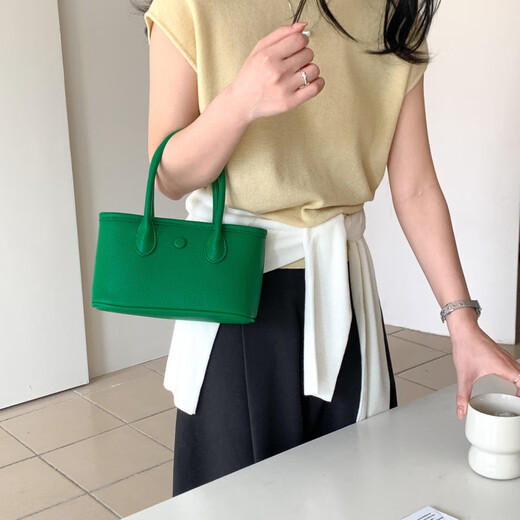 Calculat / Keen Korean Niche Mini Red Red haut-de-four sac à main 2025 Fashion Handbag Retro Retro Polyday Crossbody Sac Femmes Noir