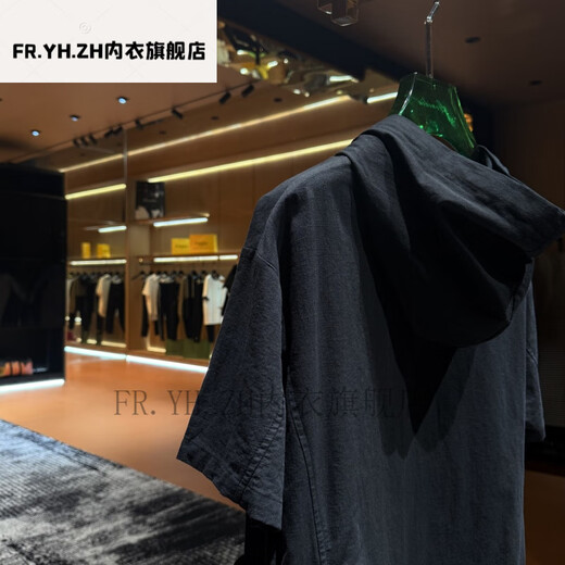 FR.YH.ZH瑷莎「F6636」简风连帽短袖 夏季透气宽松男款小众设计百搭T恤 黑色 M 【90-110斤】