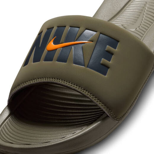 Nike Herren-Lichtschuhe für Herbst neue Innenflip-Flops Offizielle Nike Victori HQ2124 200 mittelgroße Green/Kohleschwarz/Gloss Orange 42.5