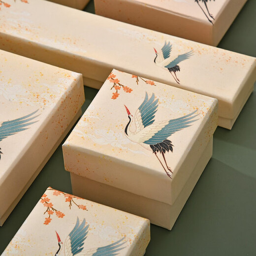 Peach wood hairpin box hairpin gift box empty box jewelry box retro long strip packaging exquisite jewelry gift box Meihe jewelry box 5.5*5.5*3.7cm