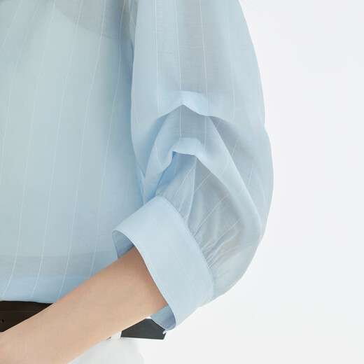 
Eifli (eifini) Eifli striped quarter sleeves V-neck sleeves design blue shirt women's small top 2025 summer new blue L