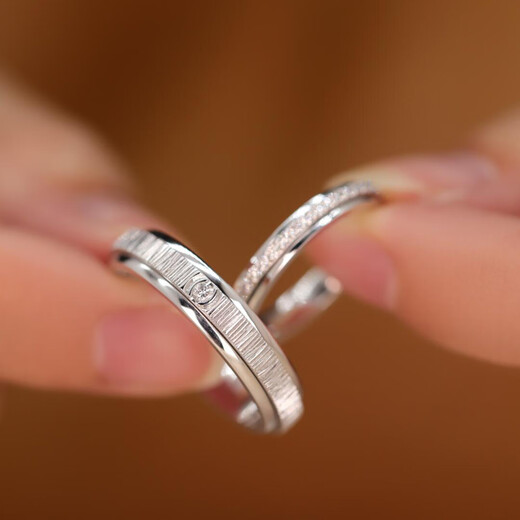 The key to true love comes and goes - pt950 platinum ring couple ring rotating platinum wedding ring diamond niche light luxury customization PT950 platinum men's ring size 5-8 single piece