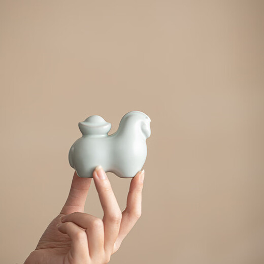 SUSHI CERAMICS Ru kiln tea pet ornaments can be raised immediately and make money immediately, creative tea table ornaments, gifts, affordable prices for group purchases