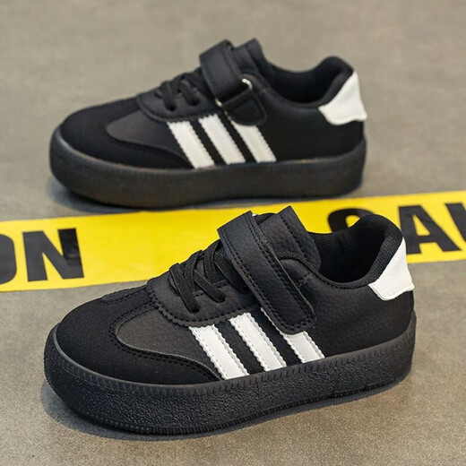 Zapatos de entrenamiento moral infantil primavera y otoño nuevos zapatos deportivos zapatos de tablero casual zapatos casuales zapatos blancos de niñas
