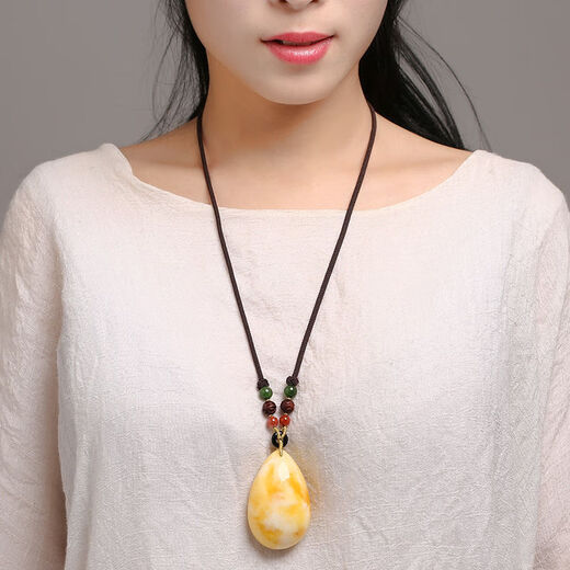 Mu Huanshi wax beeswax pendant sweater chain natural amber raw stone chicken fat yellow water drop necklace for men and women (with national inspection certificate) black material water drop pendant with fashionable cotton rope style