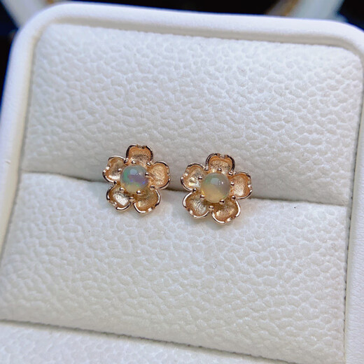 Fat Donglai's same style natural opal earrings crystals are completely clear and sparkling, S925 silver precision inlaid as a gift to my girlfriend