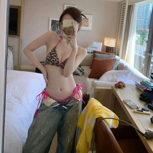 Nine-inch sunshine swimsuit bikini female sexy leopard print contrast color three-point hot girl small breasts gathered island beach resort hot spring split leopard print contrast color L