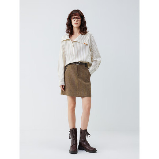 ELLE BRORN TEXTRE SHRIPT TEXTRE CHIRT DE LA REMANDE IRRÉGULAIRE POUR FEMMES 2025 AUTOMNE NOUVEAU CONCEPTION DE NEWRIGE SHIGT STROMING S