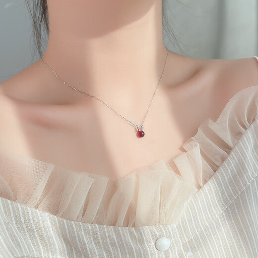 Old Temple 925 Sterling Silver todo el camino con su collar Collar astas de granate para mujeres Collarbone Chain Chain Pendse Tema de Navidad Regalo 925 Collar de asta de granate de plata