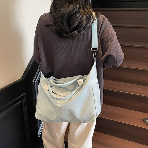 新款简约纯色短途旅行包健身包女大容量轻便行李袋潮流情侣百搭男 蓝色 均码