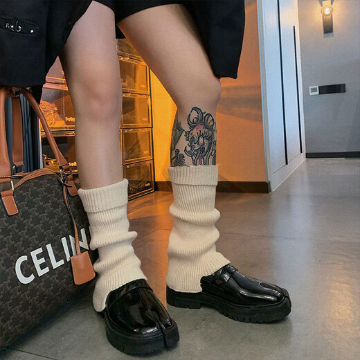 Childlike Autumn and Winter Korean Style Lazy Style Pile Socks Stacked Warm and Versatile Sock Covers Soft Waxy Leg Covers Internet Celebrity Design Women's Socks New Linen Irregular Shaped Sock Covers (High Quality Version)