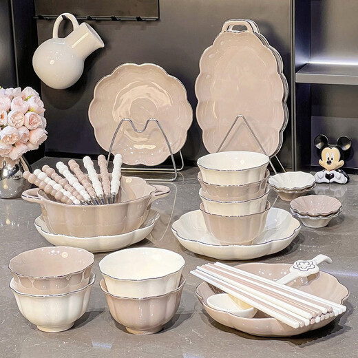 颂家感碗碟套装家用陶瓷盘子釉下彩餐具碗盘轻奢米饭碗碗具 描金款4-6人食礼盒装1355