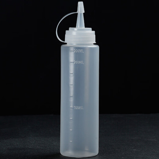 Condiment bottle plastic salad dressing squeeze bottle tip small oil pot oil bottle kitchen jam ketchup squeeze sauce bottle set white 1 piece without brush 230ml