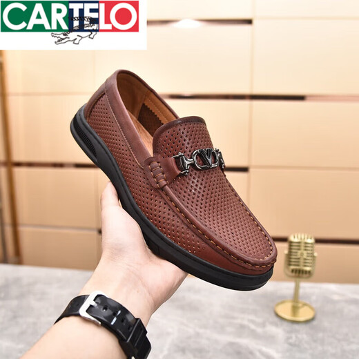 卡帝乐鳄鱼（CARTELO）男鞋夏季透气商务休闲套脚爸爸皮凉鞋男士镂空皮鞋牛皮打孔豆豆鞋 9910黑色 40