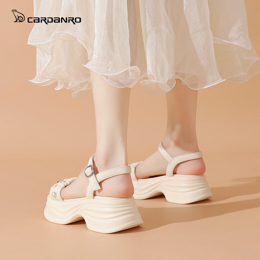 Cardan Road Dick-Soled-Sandalen für Frauen 2025 Neue Sommer im Freien mit High-Top-Französisch Dicke Ferse Strandsandalen für Frauen tragen