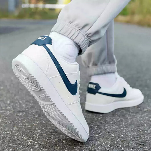 Nike (Nike) Offizielle Webbrettschuhe Herrenschuhe Herbst Einfache Version Air Force One Court Vision Sneakers Weizenfarbe Casual Schuhe HQ4867-101 Segel Weiß/Ortel Deep Sea Blue 40