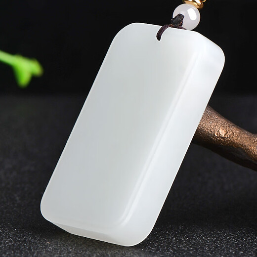 Un producto Jade de miles de años Hetian Jade Nothing Pendence, Color de azúcar del cinturón de jade blancos de cordero masculino, colgante de jade sano y sano, modelo cuatro QZM7373i