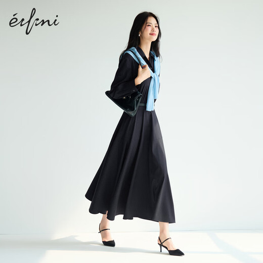 
Eifli (eifini) Eifli anti-wrinkle TR color spinning slim and stretch out the wave skirt hem waist beef tendon comfortable women's skirt 2025 autumn new style Navy M