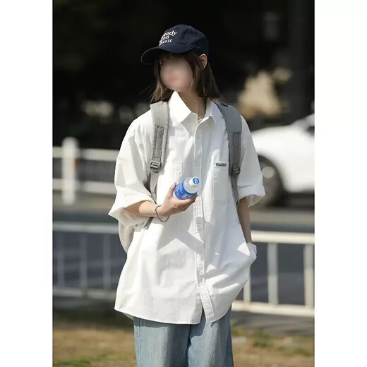 7 hochwertige Hemden für Männer, Sommerfünfviertel-Japaner-Hemden für Männer und Frauen, Lohrlader Casual Dünnschlitzung in Hongkong.