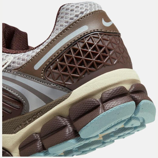 Nike (Nike) Zoom Vomero 5 Suchones deportivos femeninos FD9920-022 38.5