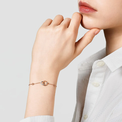 Chow Sang Sang Starry Diamond Bracelet Star 18K Color Gold Double Ring Jewelry 94248B Pricing 18cm