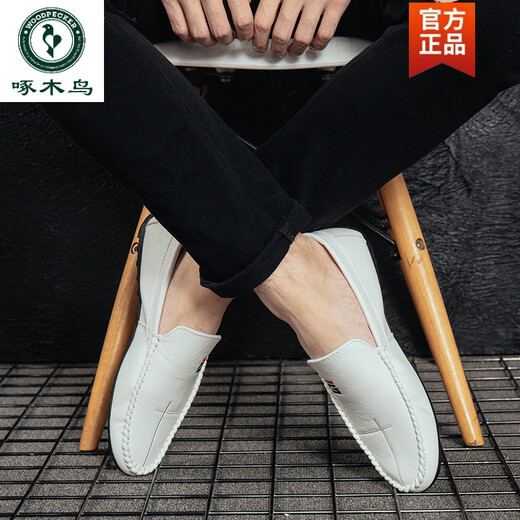 Zapatos de frijoles blancos de pájaros carpinteros zapatos perezosos de primavera y verano versátiles versátiles de moda de hombres con zapatos de cuero suave coreano Corea blanca 9880 40 40