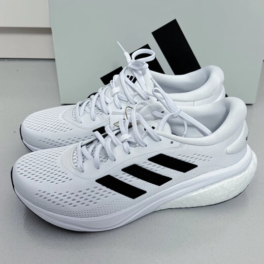 Adidas Running Shoes Herrenschuhe für sommerliche atmungsaktive Dämpfung leichter weißgewichtiger weißer Jogging -Sneaker Männer JQ9715/ 39