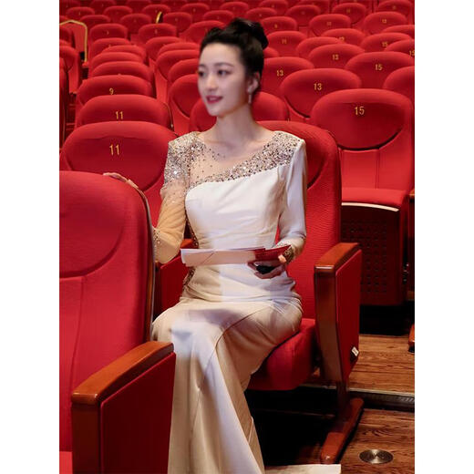 Wutuo host competition clothing ink white dress 2025 new dignified and atmospheric student art test vocal music simple unique white L