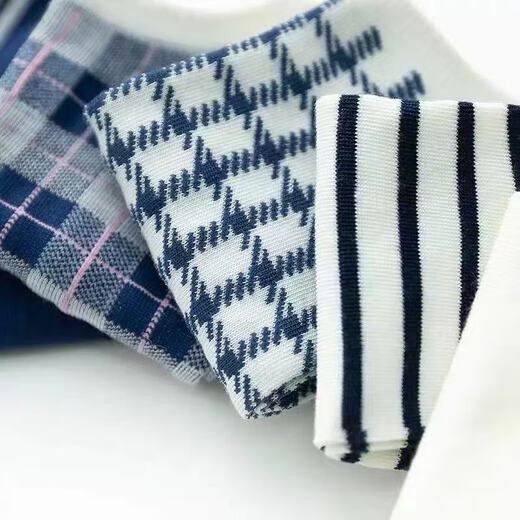 Spring and summer hot socks for women, low houndstooth retro men's short tube Japanese shallow mouth invisible boat socks wholesale, one pair of five colors, a total of 5 pairs [houndstooth]