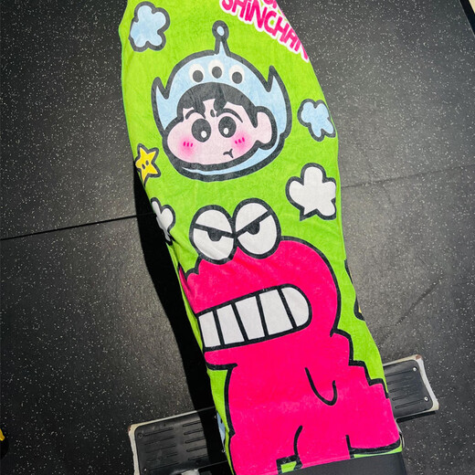 Fitness towel pad to isolate dirt, Crayon Shin-chan sports sweat room equipment, iron cloth, Pilates absorbent, water-absorbent and sweat-absorbing main image, Crayon Shin-chan 140x70 1 item