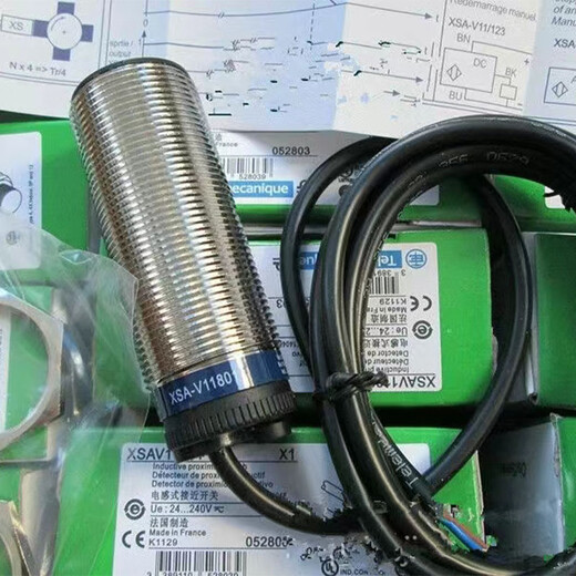 全新施耐德接近开关 V12801 V11373 V12373测速度传感器 XSAV11373