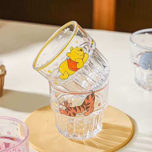 Disney Winnie the Pooh glass high-value wine glass juice milk coffee cup cute home transparent cup gift Winnie the Pooh vertical pattern double section cup single 250ml